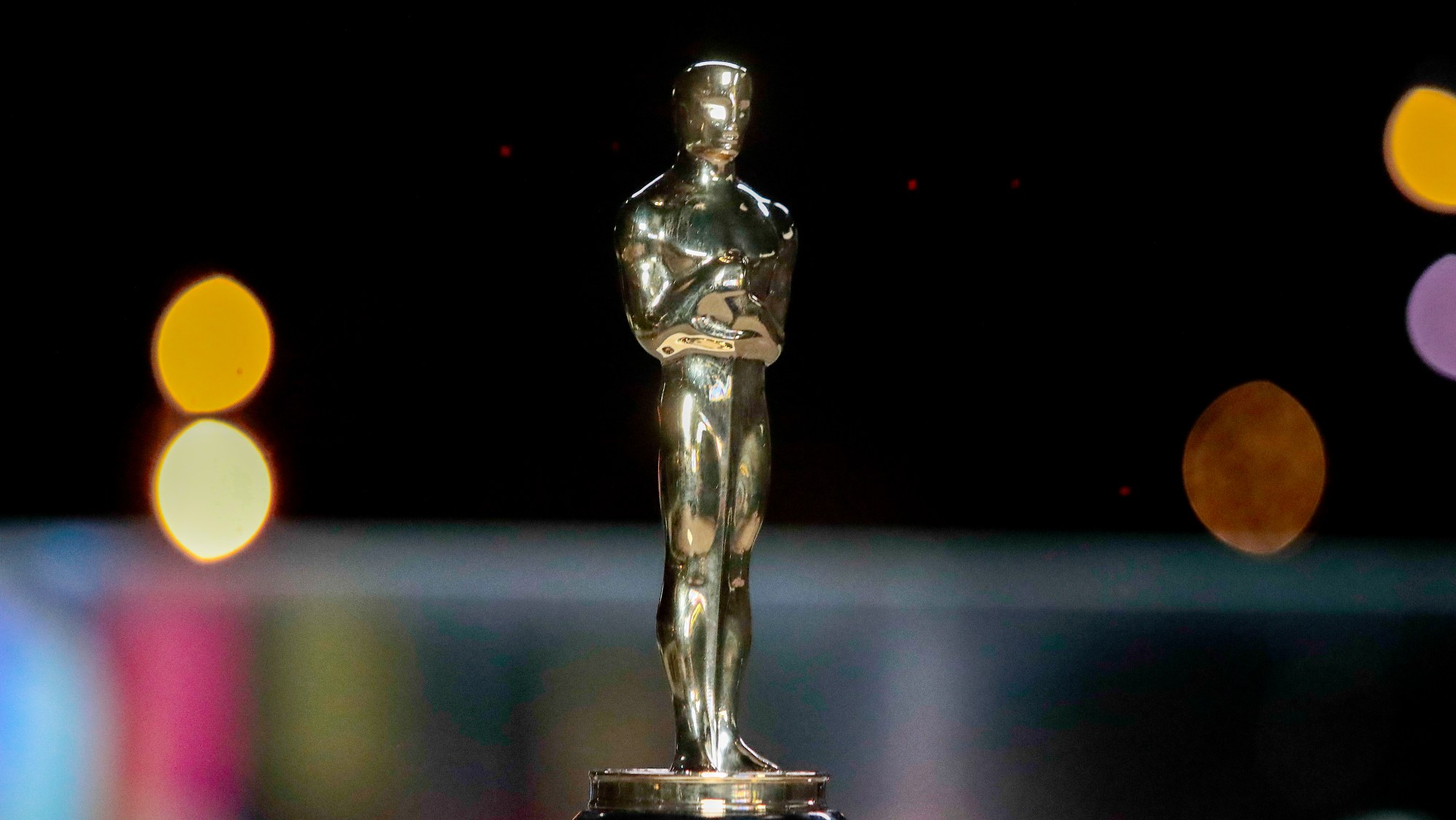 An Oscar statuette